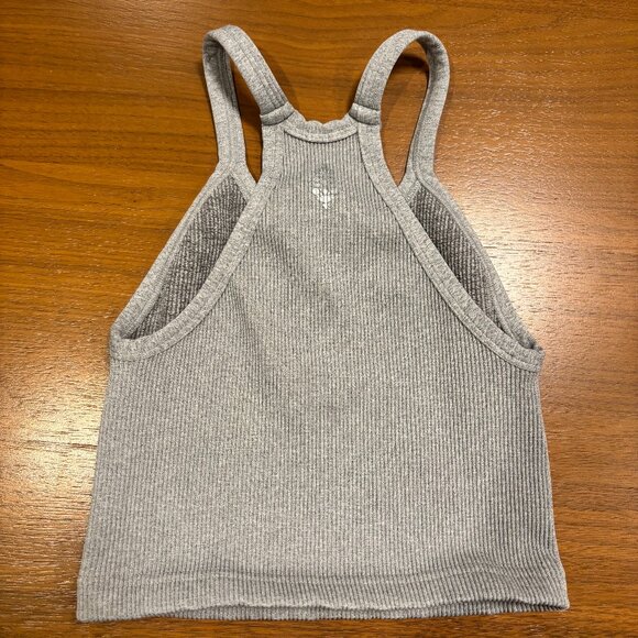 Happiness Runs Crop Tank (Grey) - Picture 4 of 5